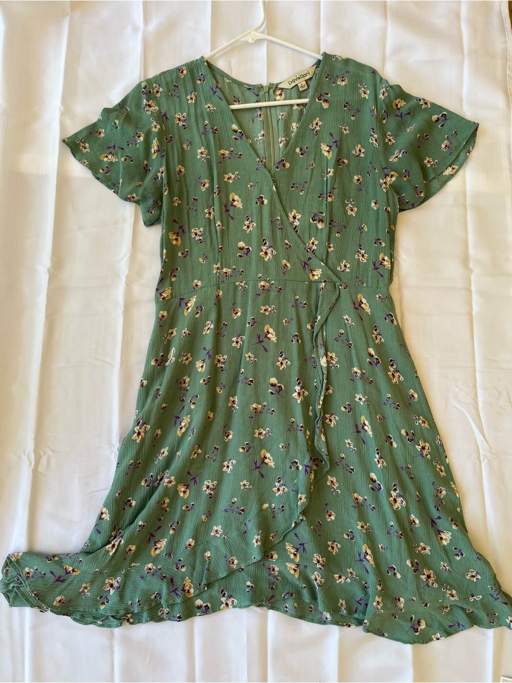 DAVI & DANI Green Floral Wrap Mini Dress